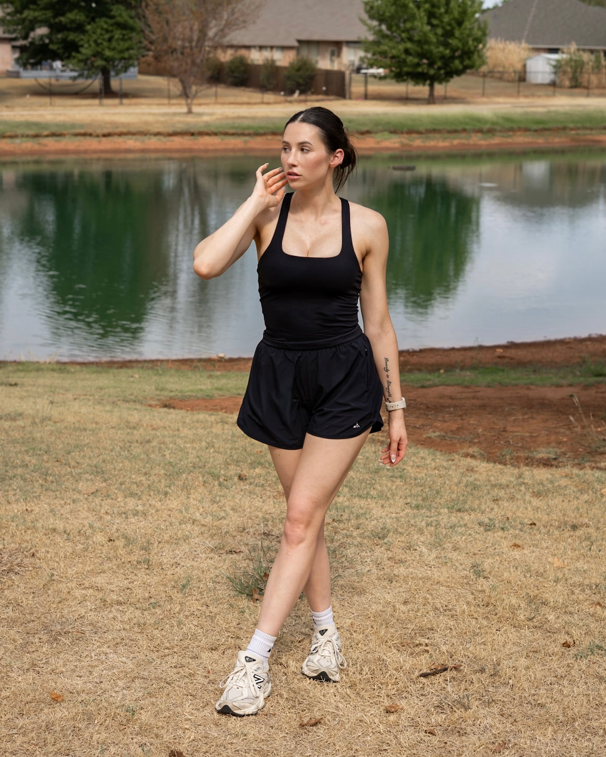 Pace Cropped Active Tank- Black