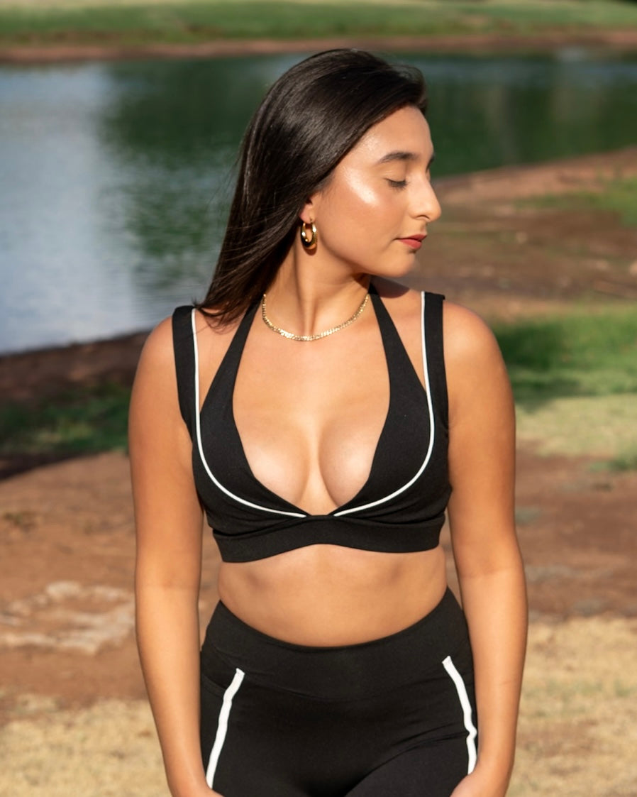 Trackside Contrast Sports Bra- Black
